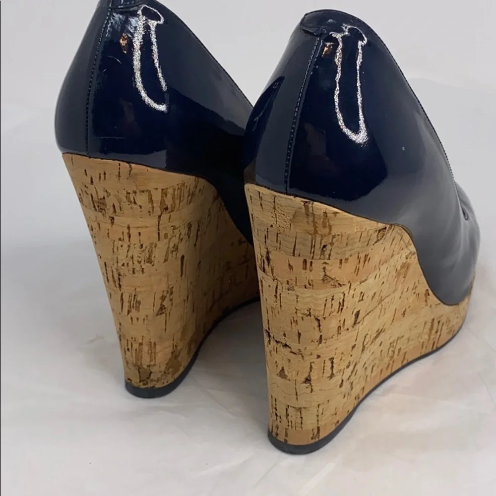 YSL Yves Saint Laurent 39 Navy Blue Patent Wedge